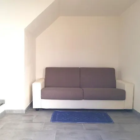 Villetta Cordolino Blu Giardino וילה וילסימיוס